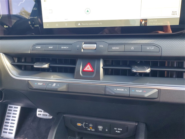 2025 Kia K4 GT-Line Turbo photo 18
