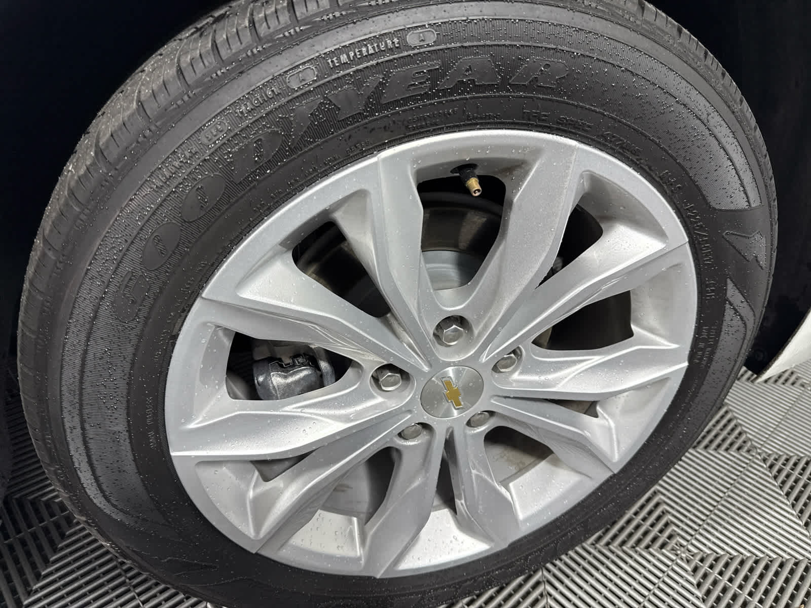 2024 Chevrolet Malibu 1LT photo 11