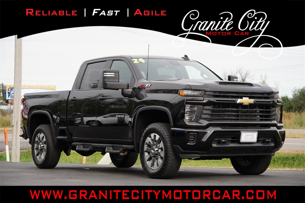 2024 Chevrolet Silverado 2500HD Custom's photo