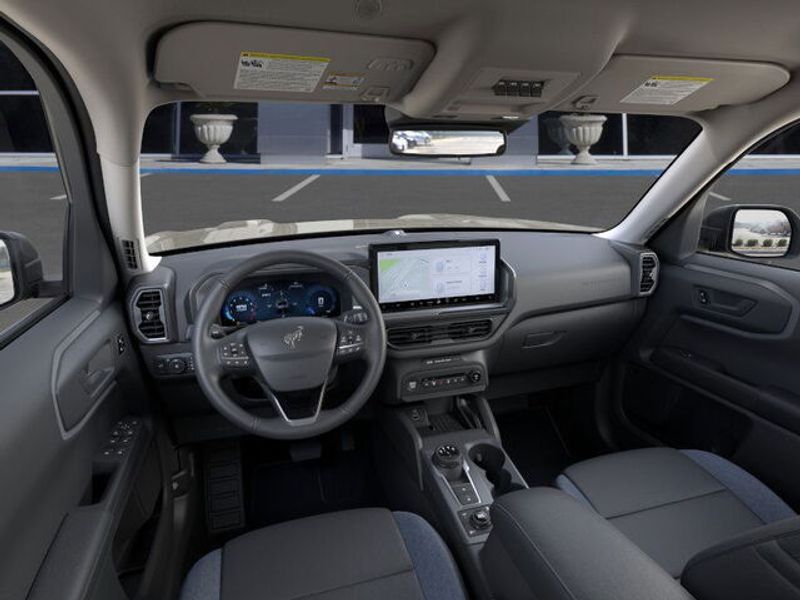 2025 Ford Bronco Sport Outer Banks photo 4