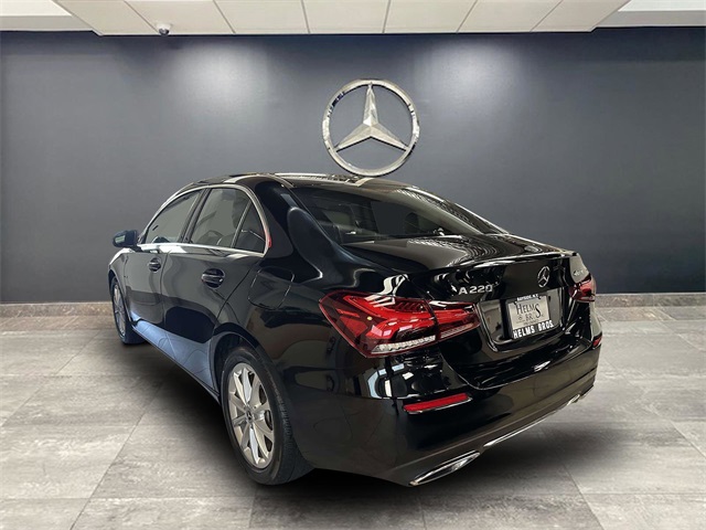 2022 Mercedes Benz A 220 4MATIC photo 2
