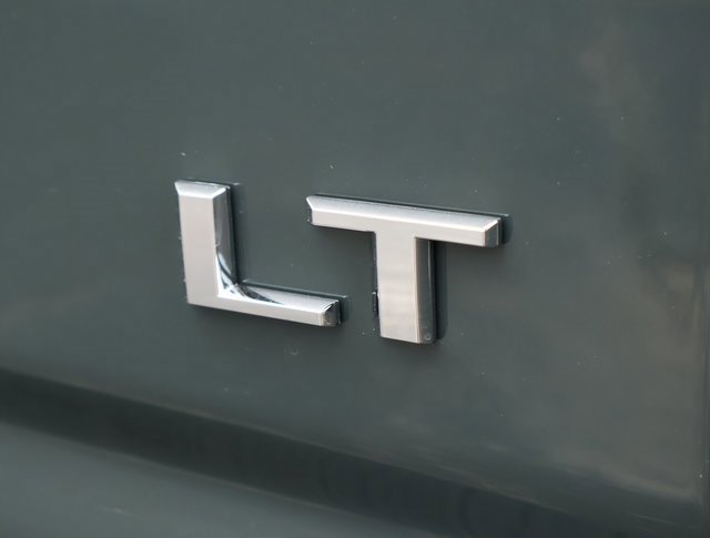 2025 Chevrolet Silverado 1500 LT photo 19