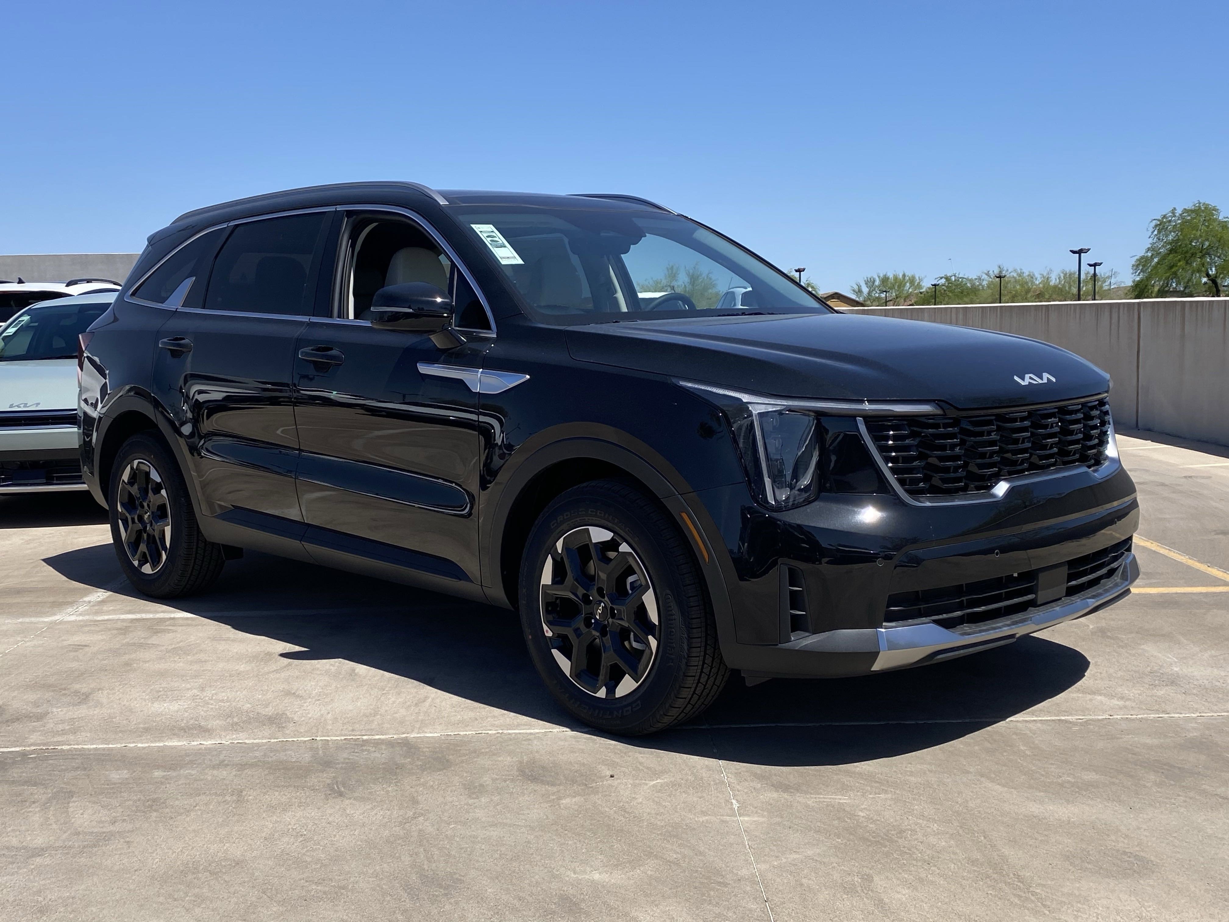 2025 Kia Sorento S photo 21
