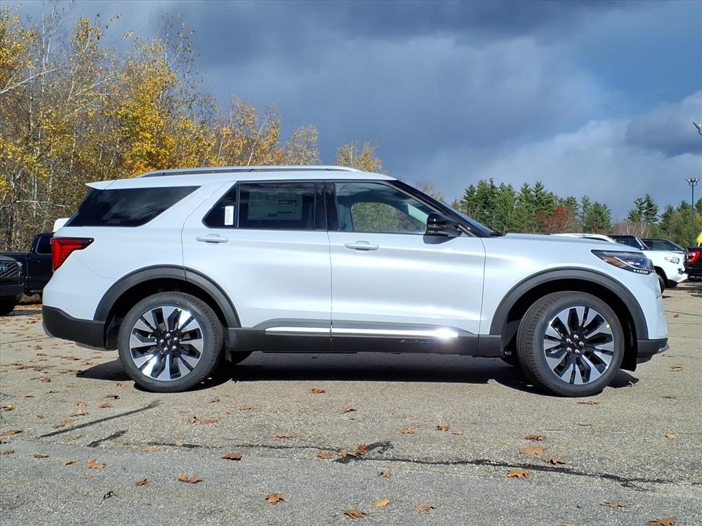 2026 Ford Explorer Platinum photo 3