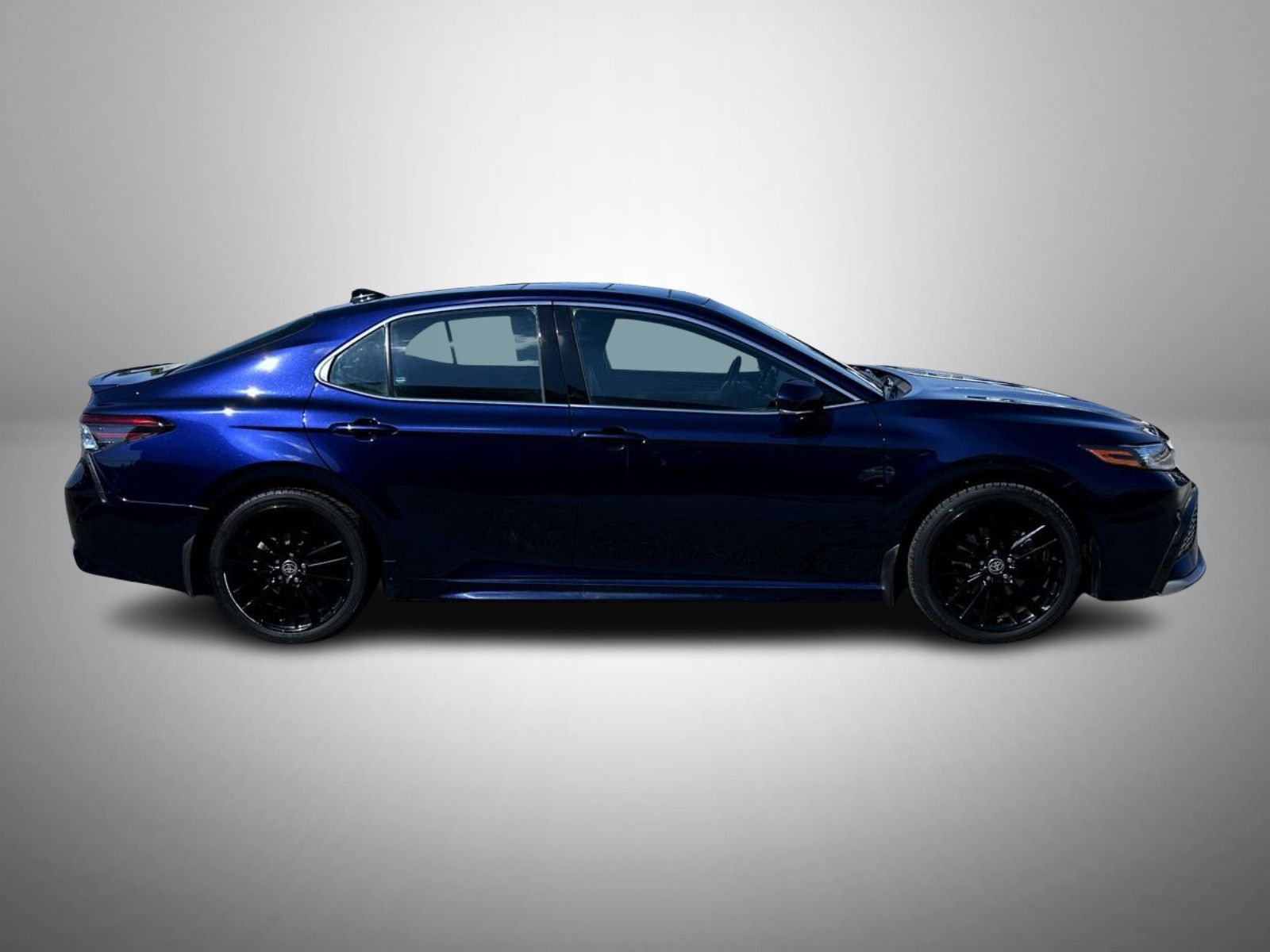 2022 Toyota Camry XSE photo 4