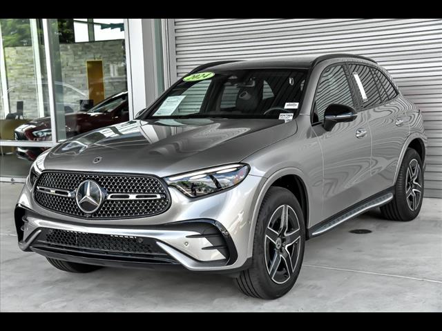 2024 Mercedes Benz GLC 300 4MATIC photo 3