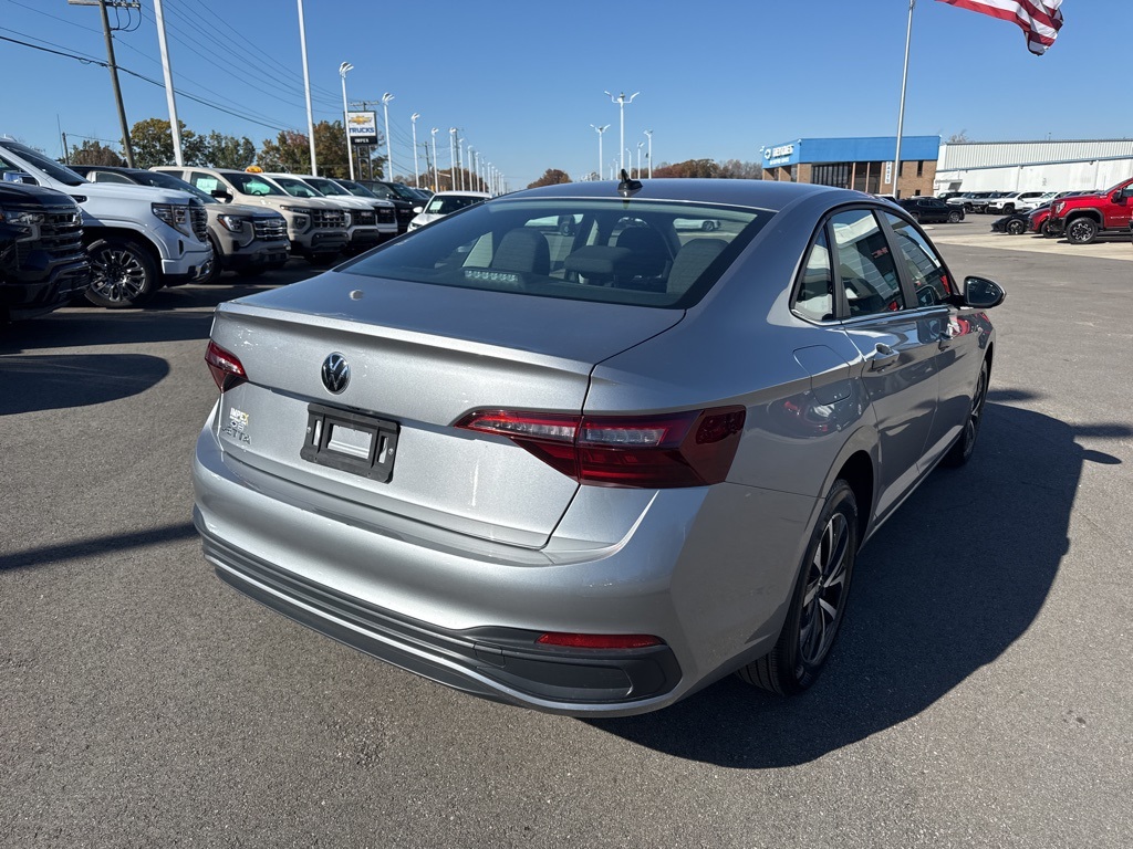 2024 Volkswagen Jetta 1.5T S photo 4