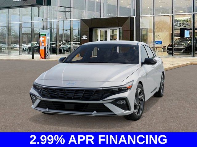 2025 Hyundai Elantra SEL Sport photo 5