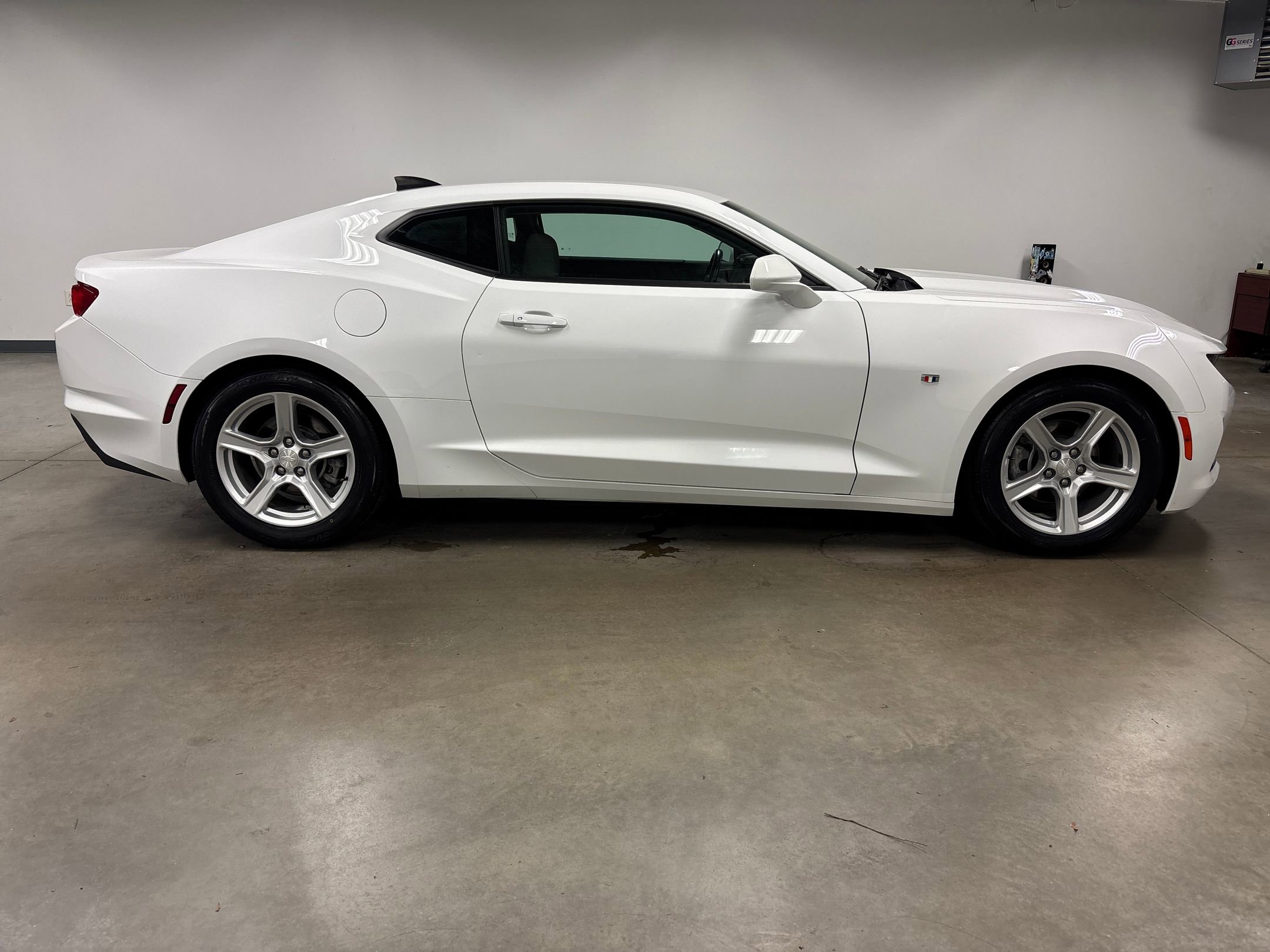 2023 Chevrolet Camaro 1LT photo 7