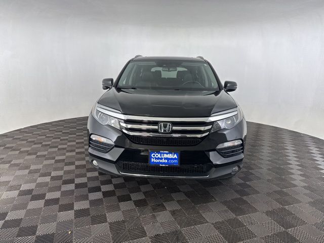 2017 Honda Pilot Touring photo 2