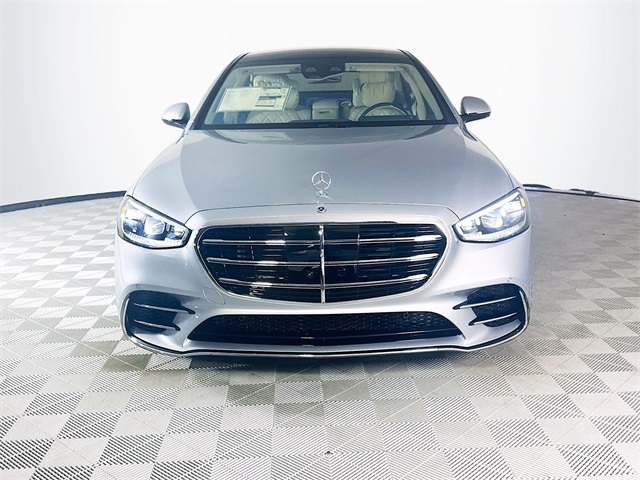 2026 Mercedes Benz S 580 4MATIC photo 2