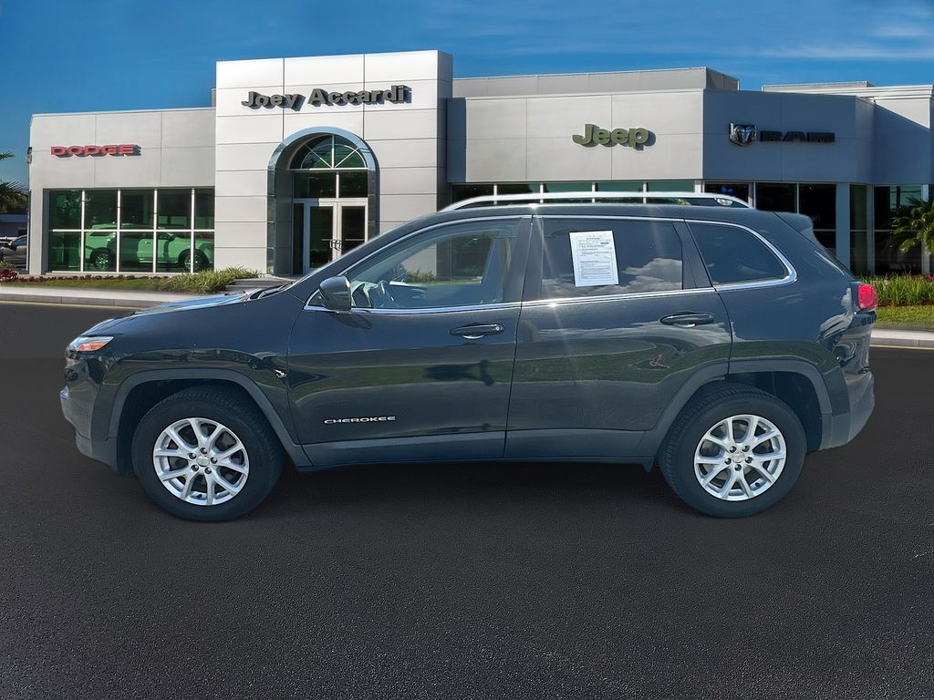 2015 Jeep Cherokee Latitude photo 4
