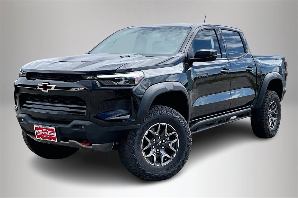 2026 Chevrolet Colorado ZR2 photo 2