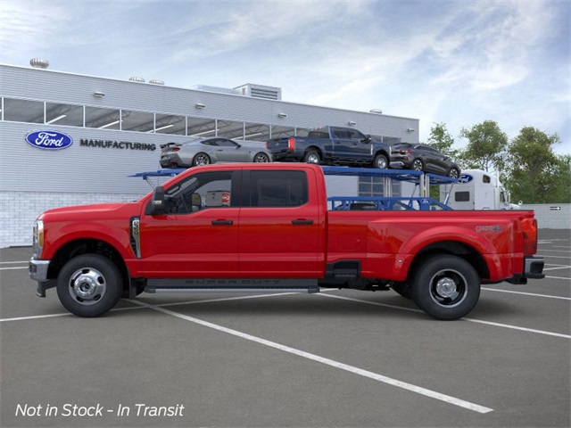 2026 Ford F-350 photo 3