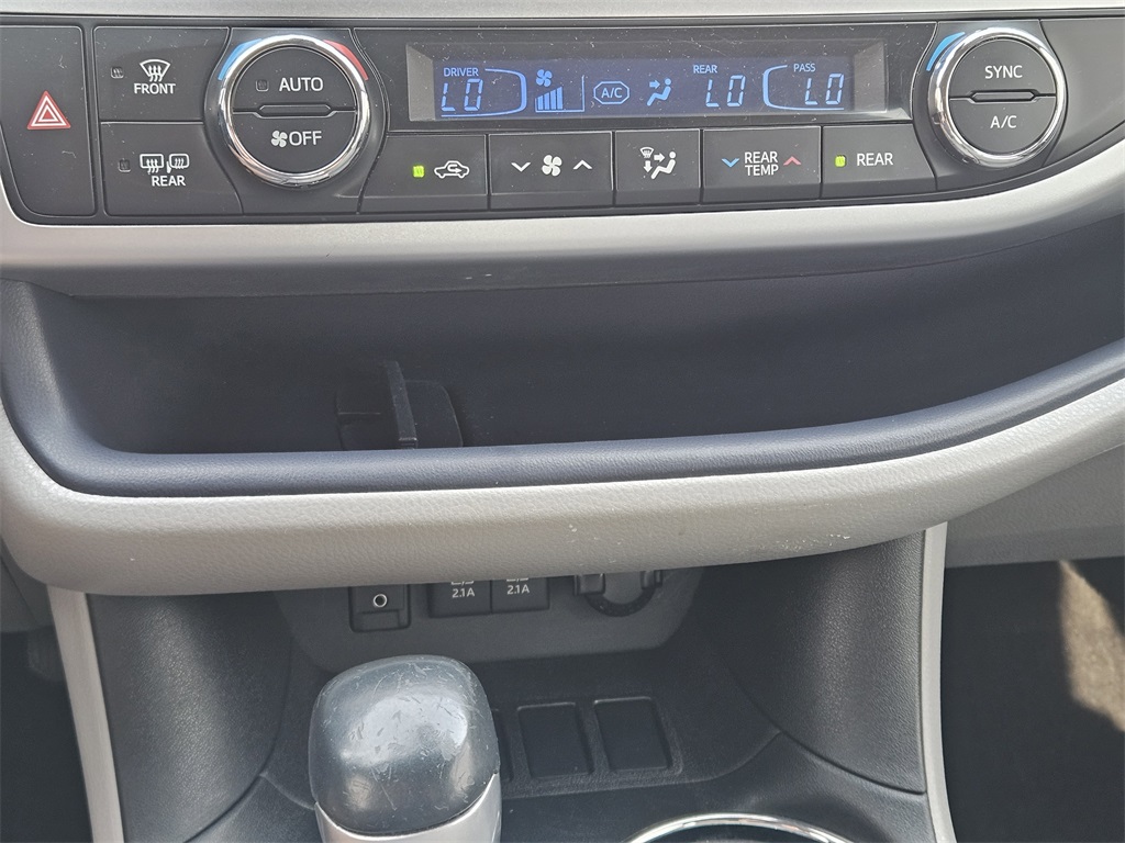 2018 Toyota Highlander Limited Platinum photo 16