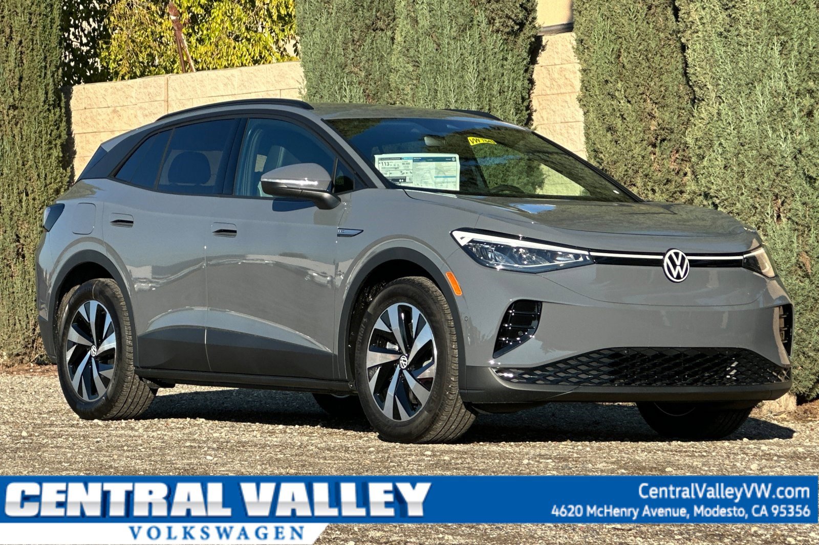 2025 Volkswagen ID.4 PRO's photo