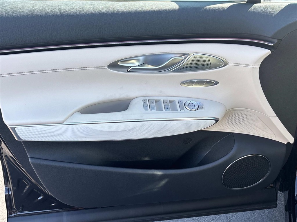 2026 Genesis GV70 2.5T Advanced photo 15