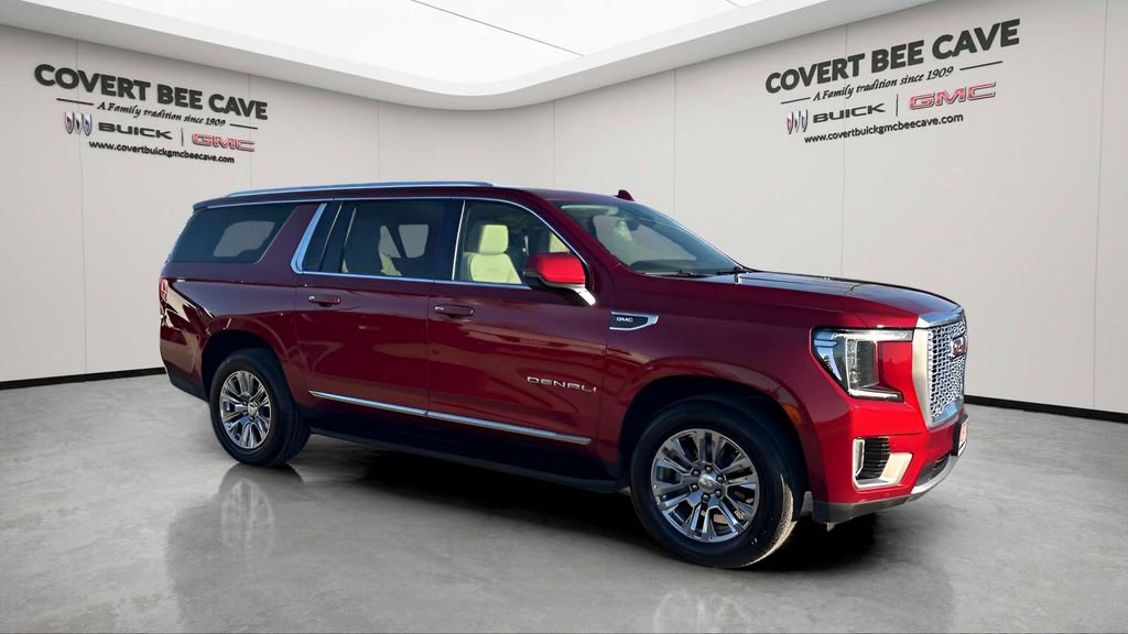 2021 GMC Yukon XL Denali's photo