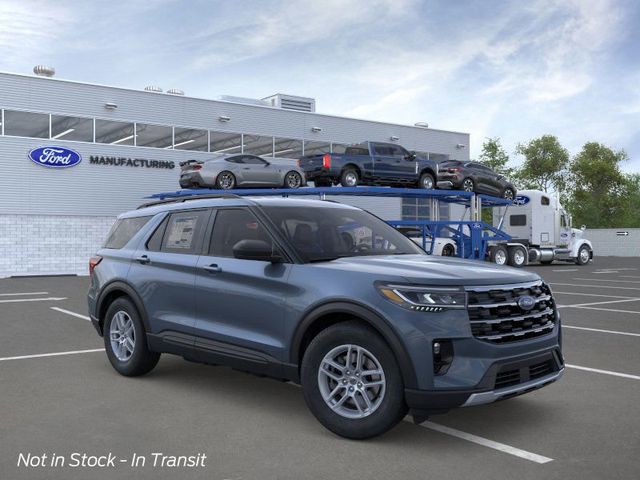 2026 Ford Explorer photo 3