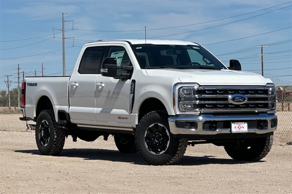 2025 Ford F-350 Lariat photo 2