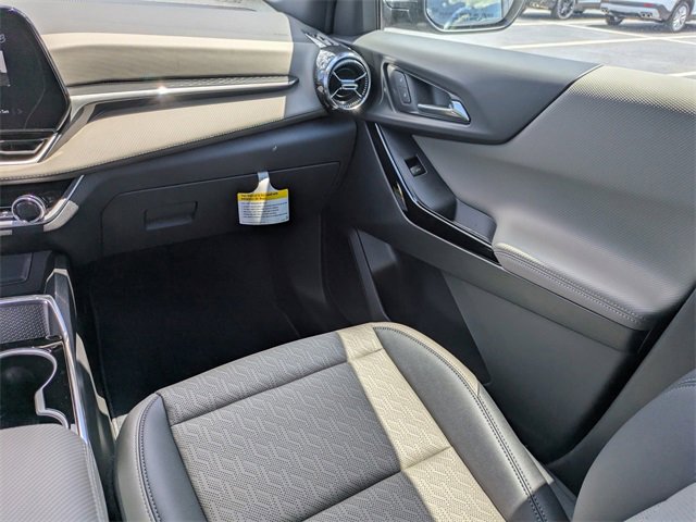 2026 Chevrolet Equinox LT photo 17