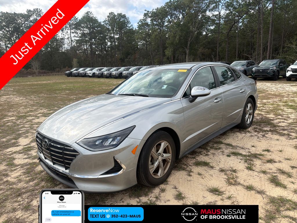 2022 Hyundai Sonata SE's photo