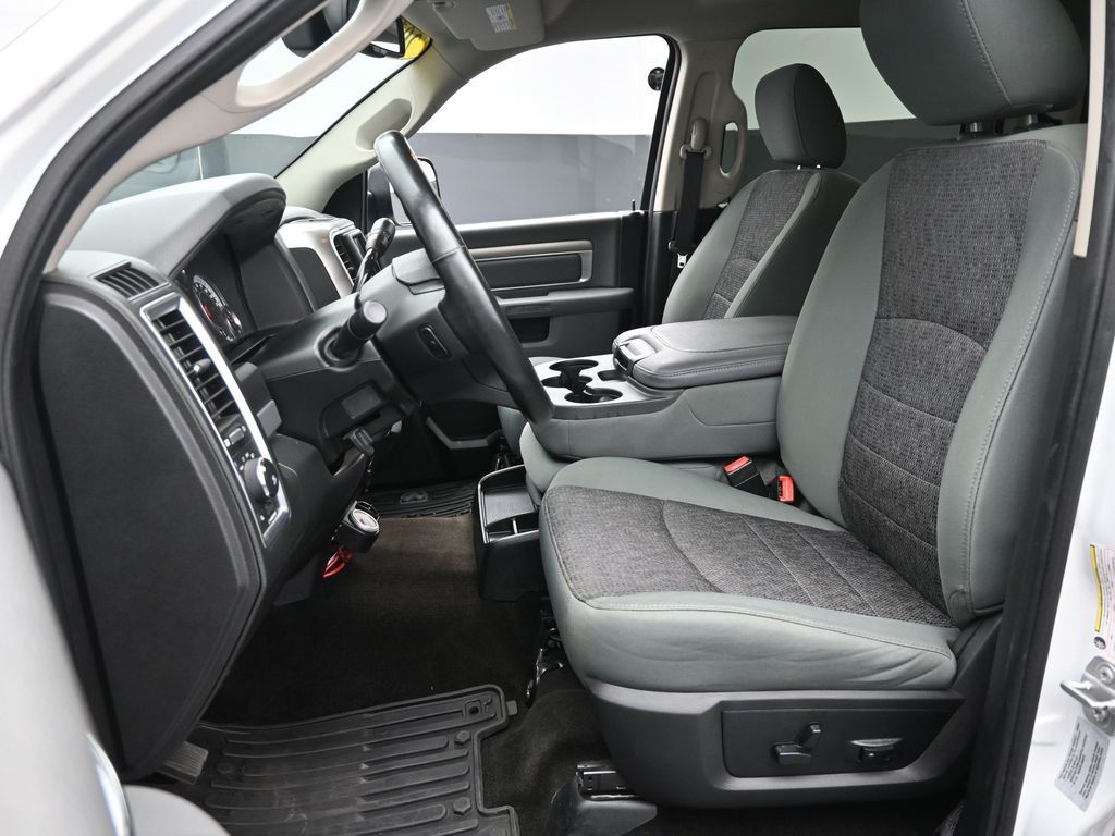 2016 Ram 2500 Big Horn photo 11