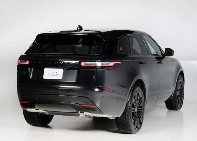2026 Land Rover Range Rover Velar SE photo 2
