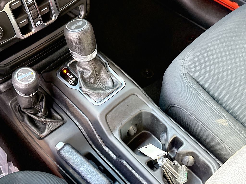 2020 Jeep Wrangler Sport S photo 15