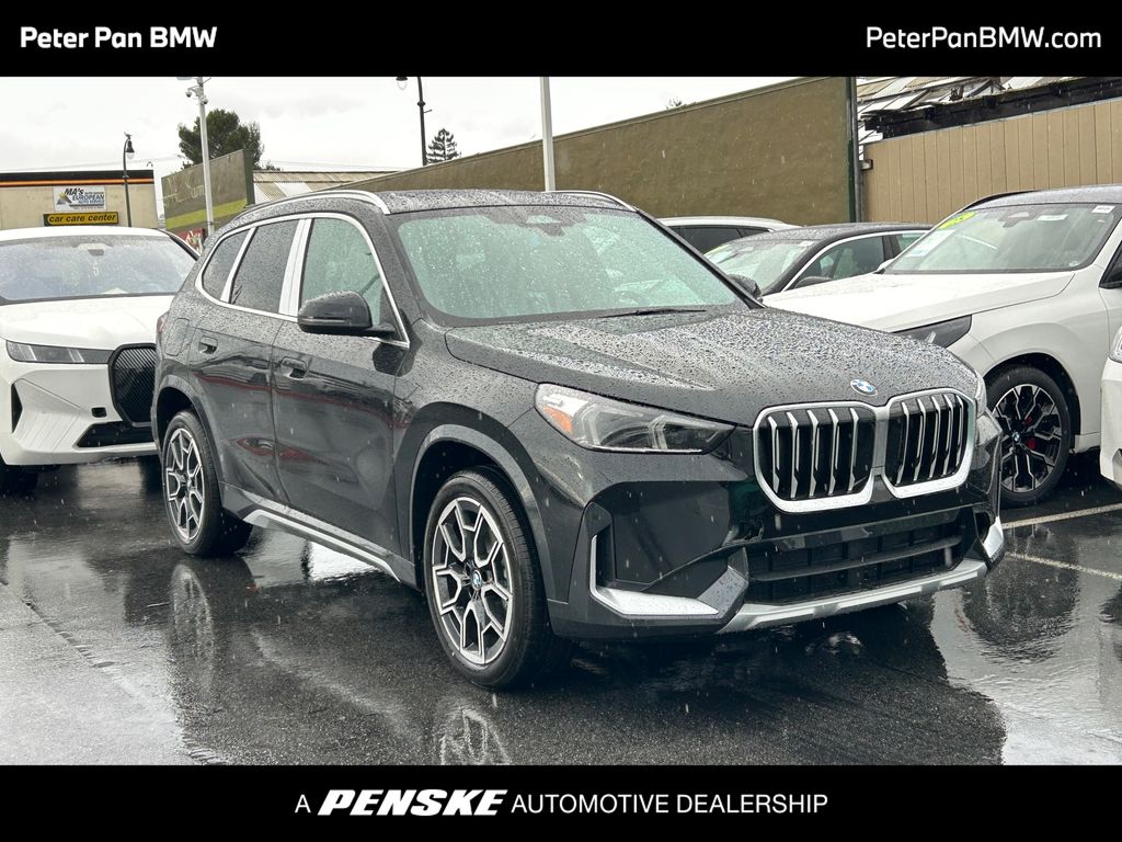 2026 BMW X1 28i's photo