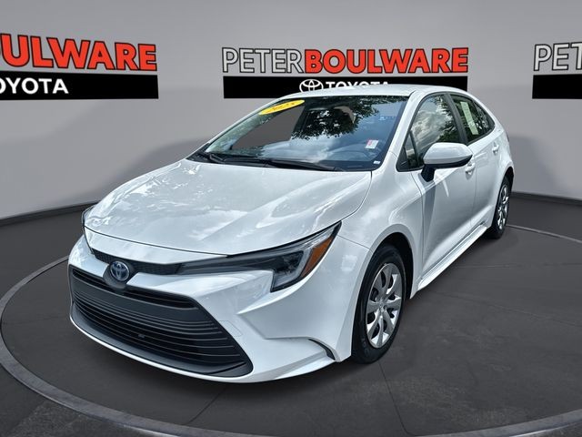 2025 Toyota Corolla Hybrid LE