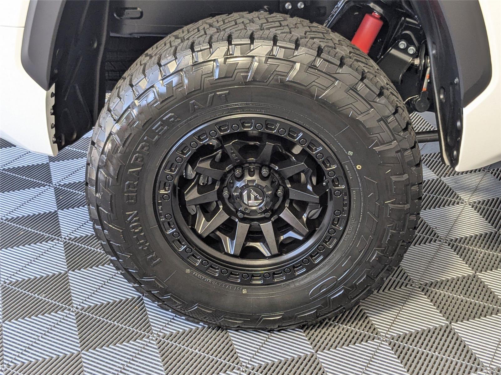 2025 Toyota Tundra SR5 CrewMax photo 24
