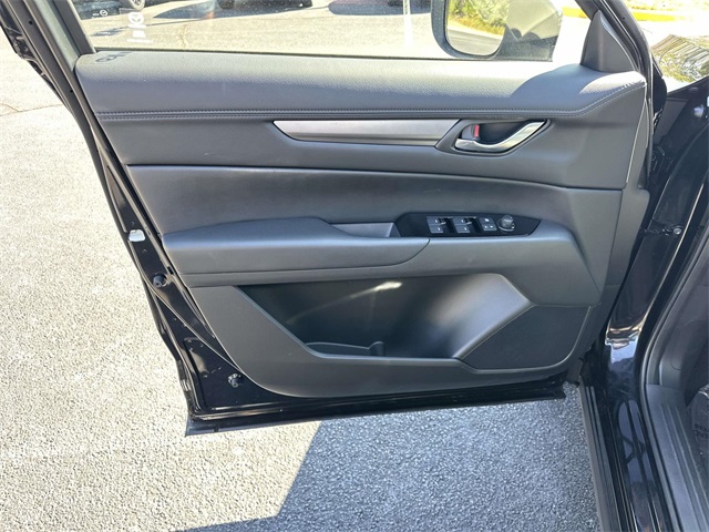 2025 Mazda CX-5 2.5 S Preferred photo 26