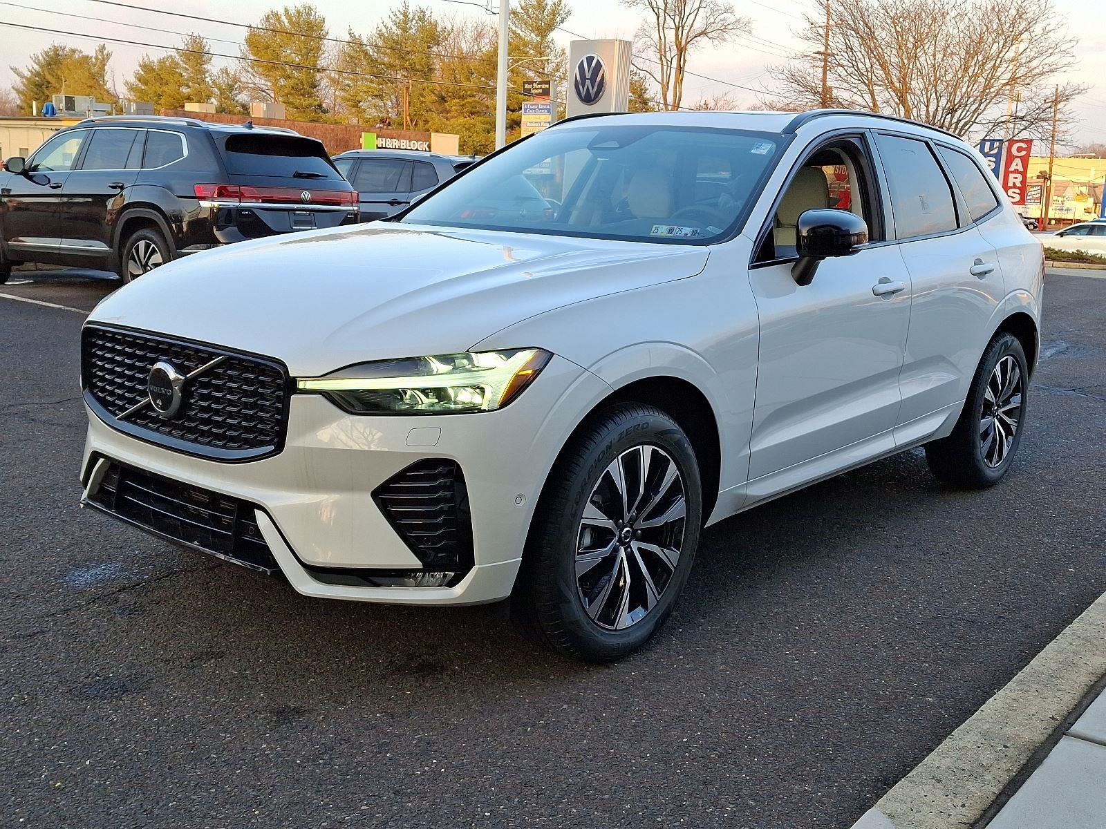 2025 Volvo XC60 B5 Plus photo 3
