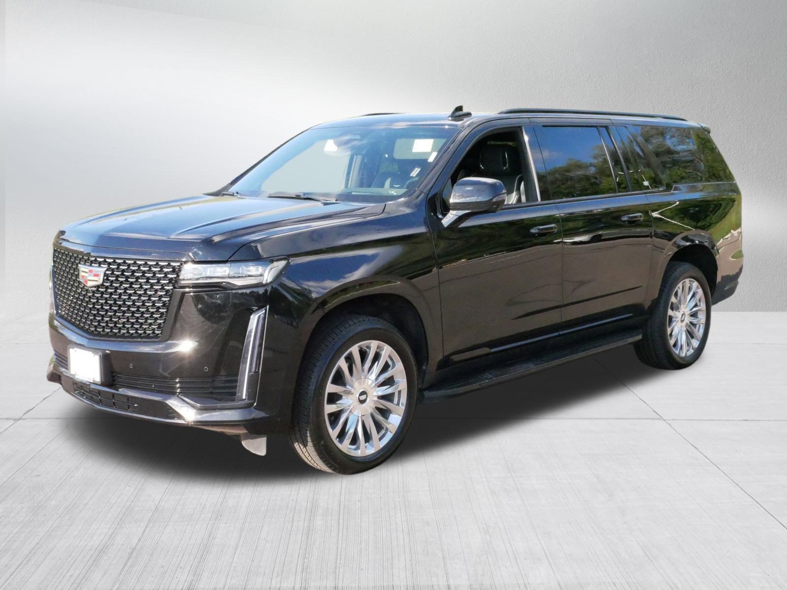 2023 Cadillac Escalade ESV Premium Luxury photo 2