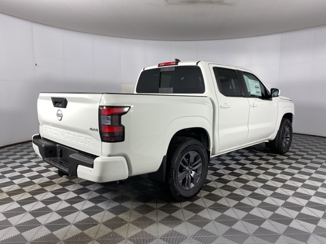 2025 Nissan Frontier SV photo 3