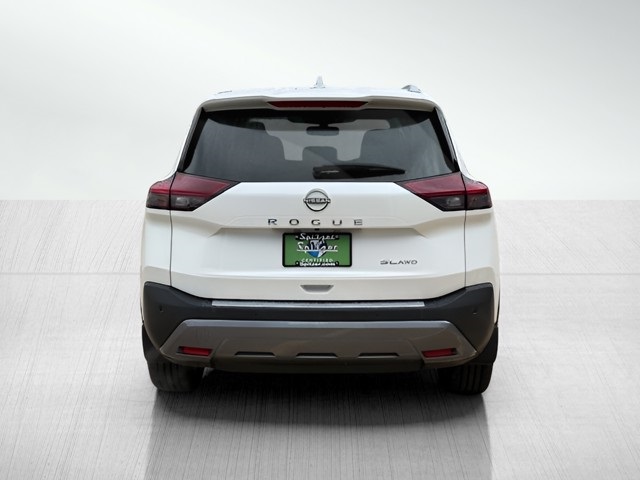 2023 Nissan Rogue SL photo 2