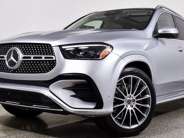 2026 Mercedes Benz GLE 450 4MATIC photo 2