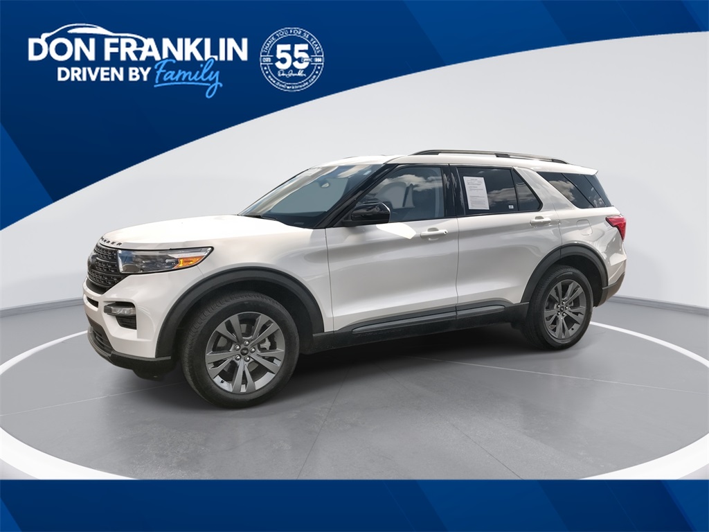 2023 Ford Explorer XLT's photo