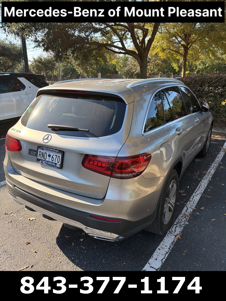 2021 Mercedes Benz GLC 300 photo 2