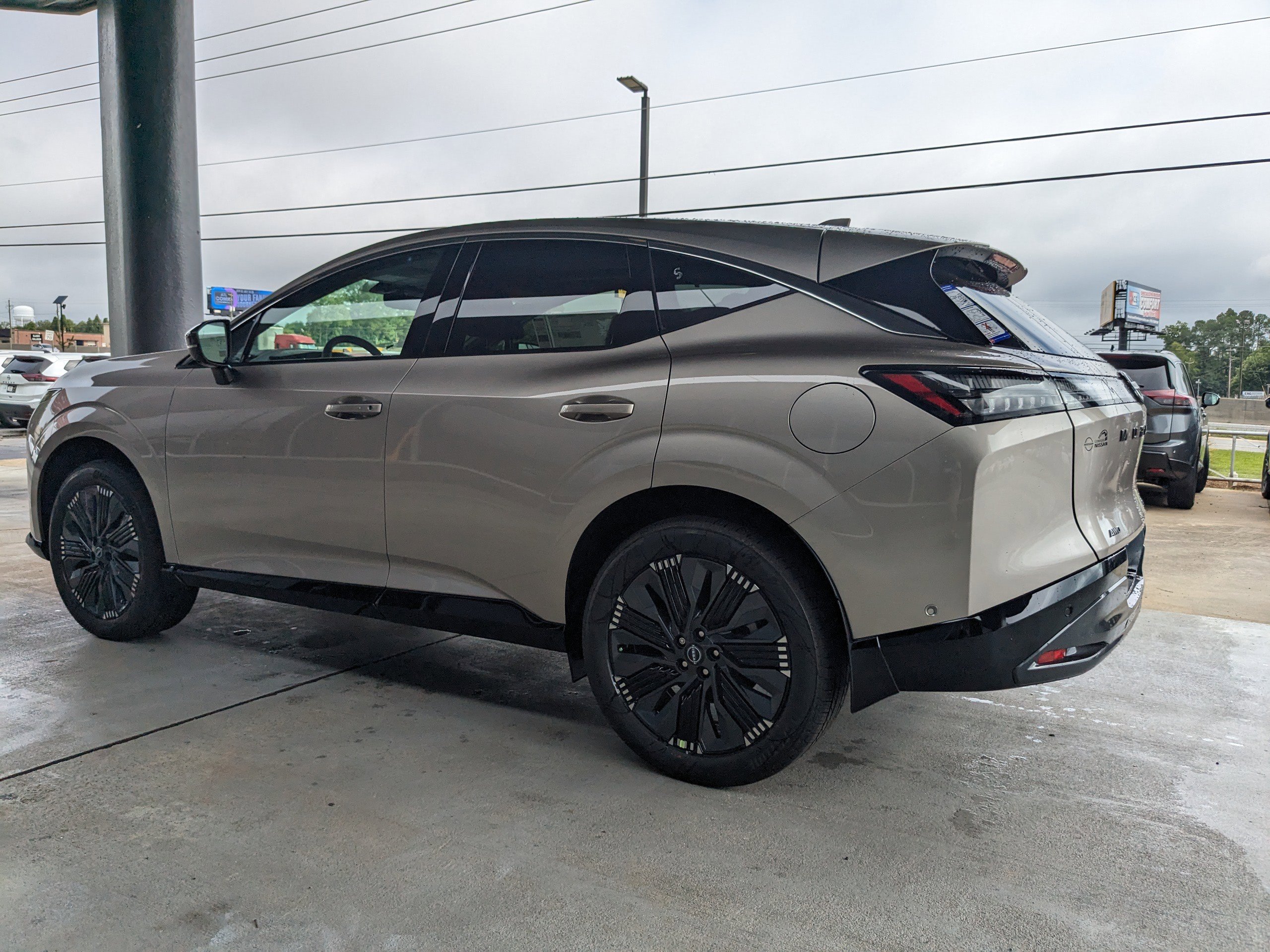 2025 Nissan Murano Platinum photo 4
