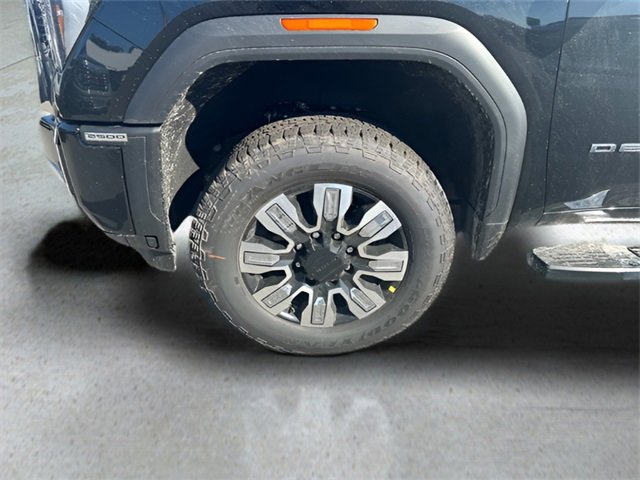 2025 Gmc Sierra 2500 HD Denali photo 2