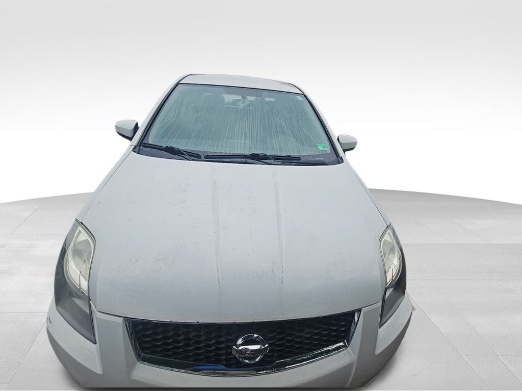 2010 Nissan Sentra 2.0 SR photo 3