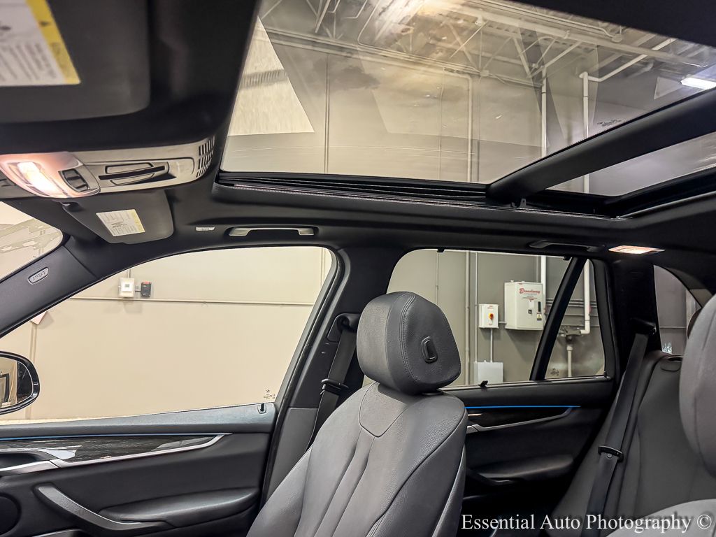 2017 BMW X5 - Image 12