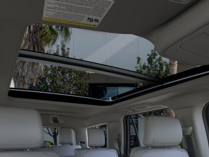 2025 Ford Expedition photo 21
