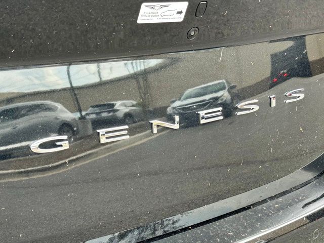 2025 Genesis G70 3.3T Sport Advanced photo 13
