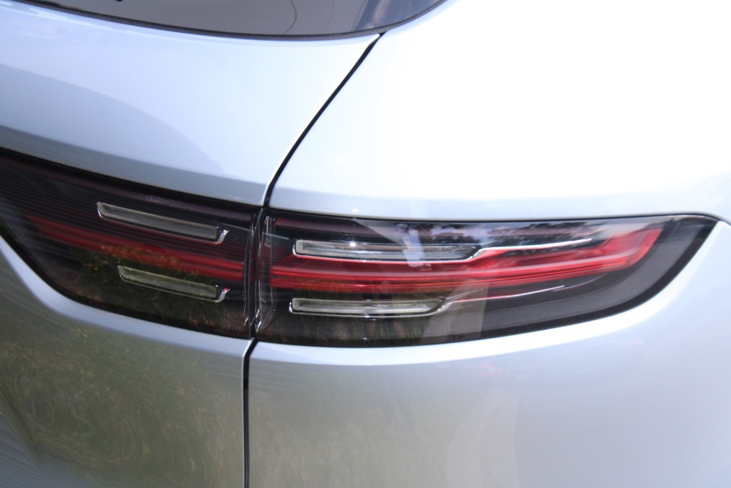 2021 Porsche Cayenne S photo 16