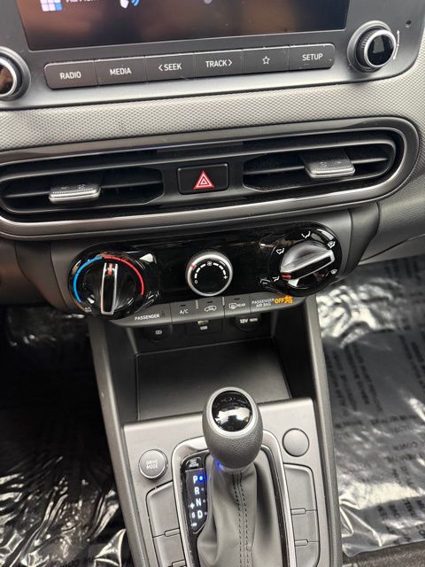 2023 Hyundai Kona SEL photo 33