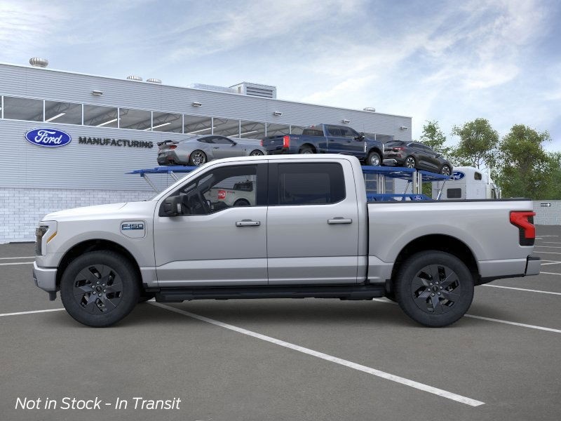 2025 Ford F-150 Lightning photo 2
