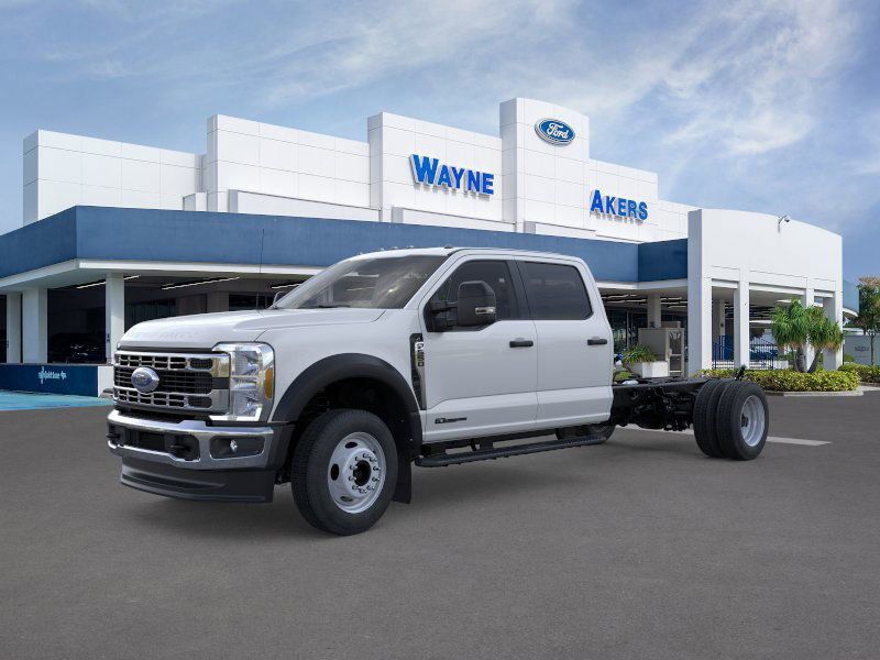 2025 Ford F-550 Super Duty Chassis Cab XL's photo